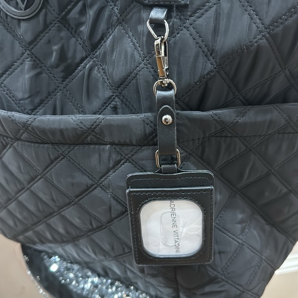 Adrienne Vittadini Quilted NylonDuffel Bag W/Luggage Tag. 13” X 21” - Picture 3 of 11